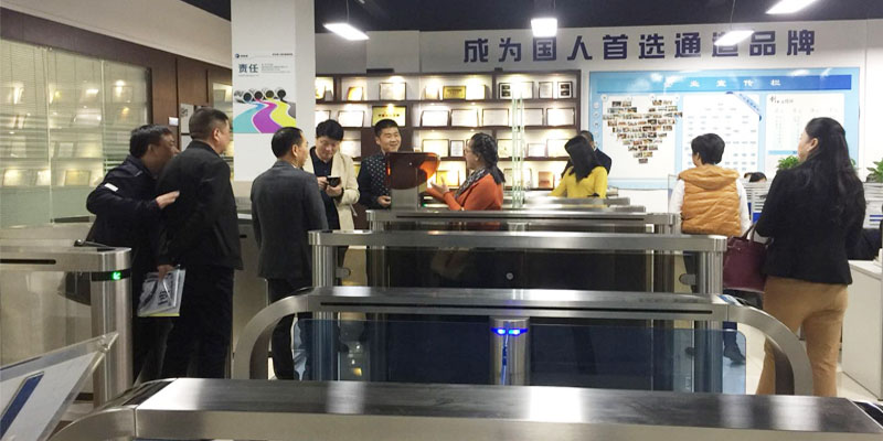 摆闸,三辊闸,速通闸,旋转闸,平移闸,一字闸,人脸识别，