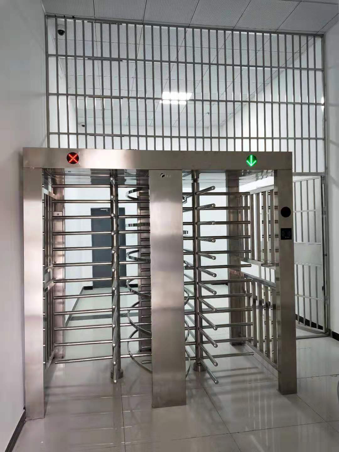 摆闸,三辊闸,速通闸,旋转闸,平移闸,一字闸,人脸识别，