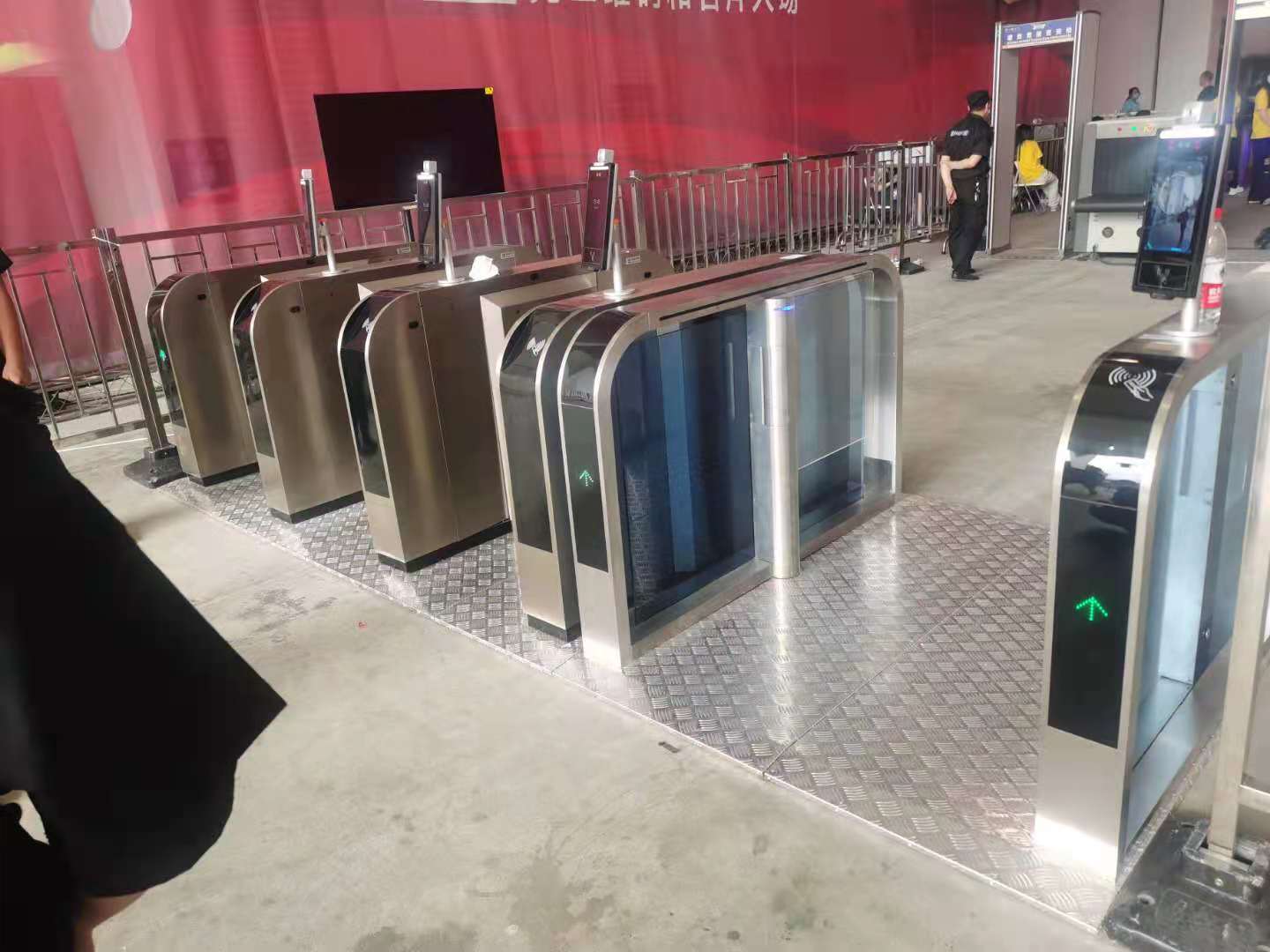 摆闸,三辊闸,速通闸,旋转闸,平移闸,一字闸,人脸识别，