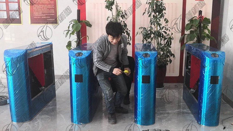 摆闸,三辊闸,速通闸,旋转闸,平移闸,一字闸,人脸识别，
