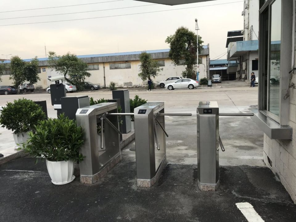 摆闸,三辊闸,速通闸,旋转闸,平移闸,一字闸,人脸识别，