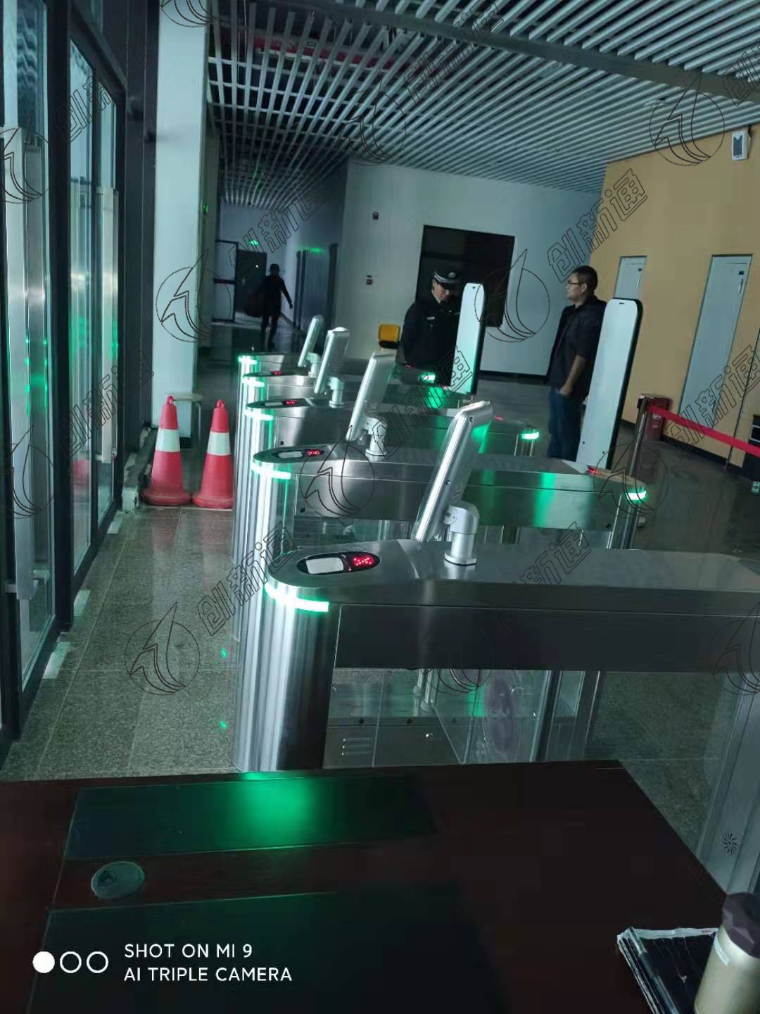 摆闸,三辊闸,速通闸,旋转闸,平移闸,一字闸,人脸识别，
