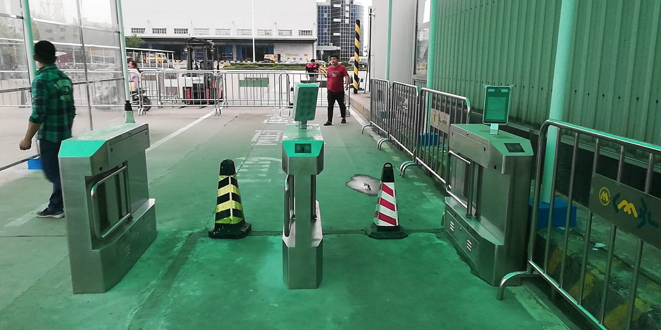 摆闸,三辊闸,速通闸,旋转闸,平移闸,一字闸,人脸识别，