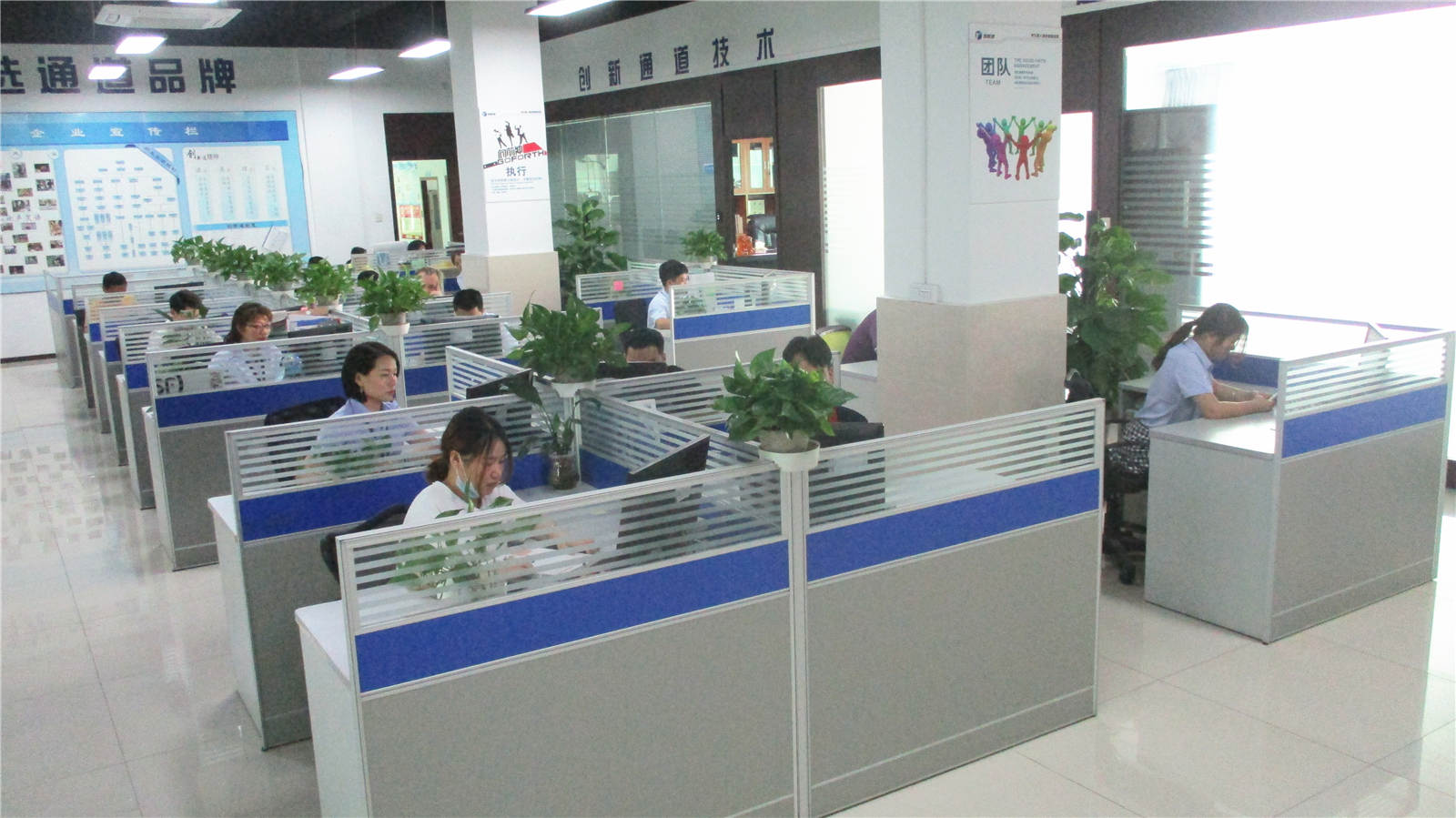 摆闸,三辊闸,速通闸,旋转闸,平移闸,一字闸,人脸识别，