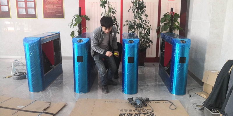 摆闸,三辊闸,速通闸,旋转闸,平移闸,一字闸,人脸识别，