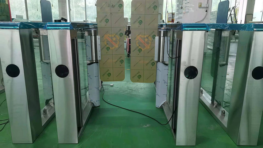 摆闸,三辊闸,速通闸,旋转闸,平移闸,一字闸,人脸识别，