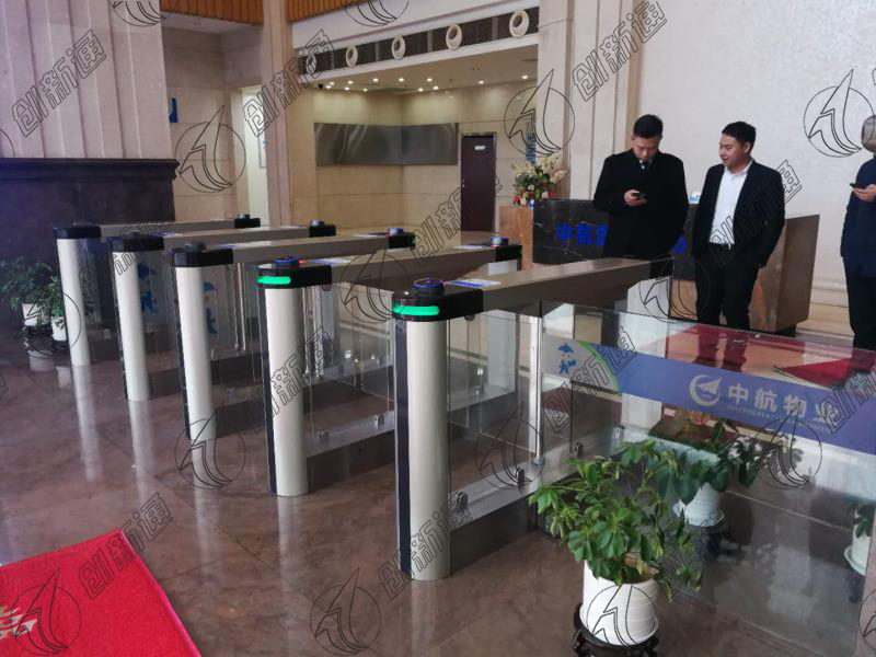 模具速通闸
