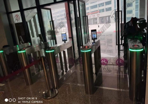 湖南外国语学校精英135摆闸——创新通精英闸机案例