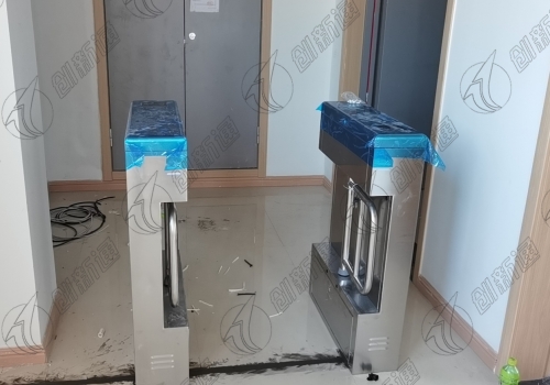 15年专业闸机厂家案例——华东师范大学附属丽水学校130M